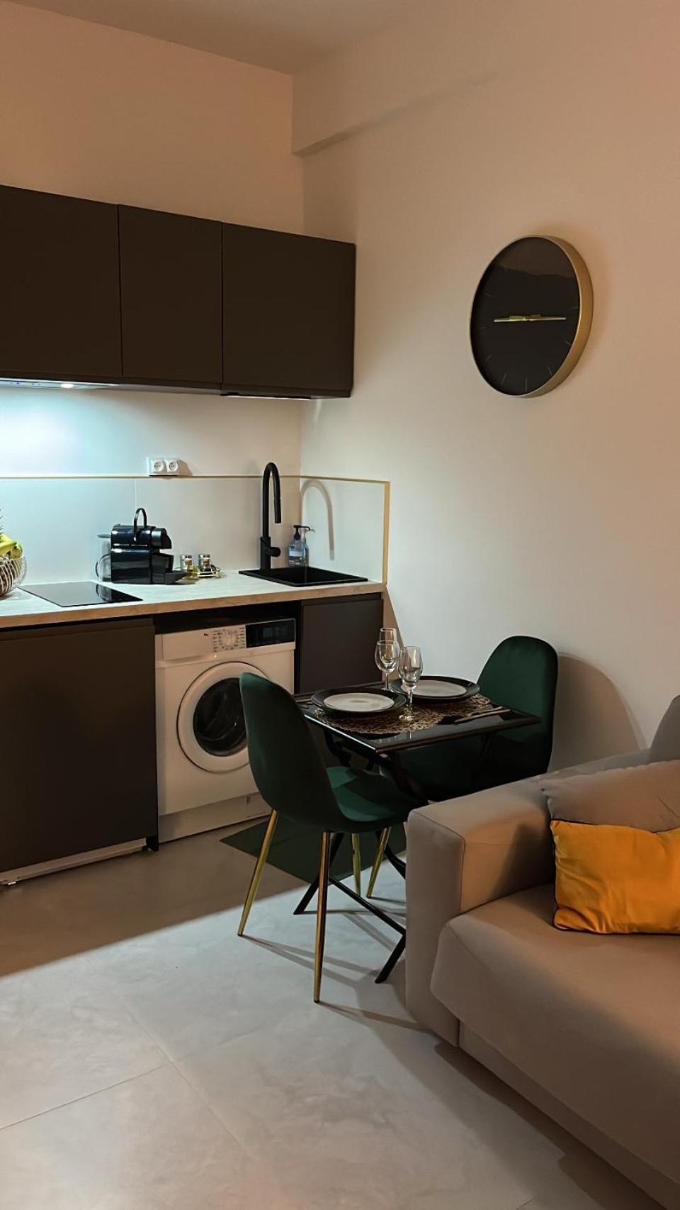 Studio Nice Centre Sur Avenue Jean Medecin Mer A 8 Minutes De Marche Extérieur photo