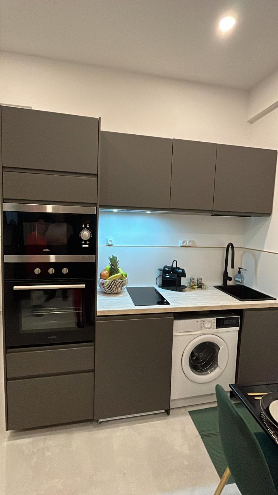 Studio Nice Centre Sur Avenue Jean Medecin Mer A 8 Minutes De Marche Extérieur photo