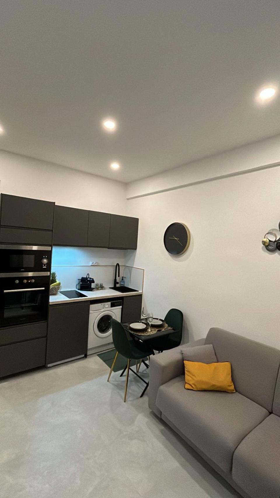 Studio Nice Centre Sur Avenue Jean Medecin Mer A 8 Minutes De Marche Extérieur photo